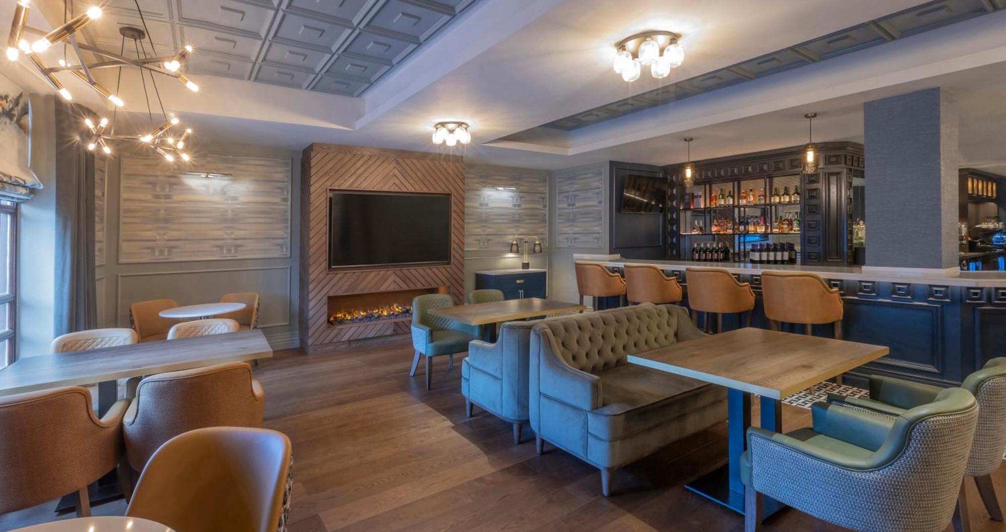 Bracken Court Hotel Балбріґґан Екстер'єр фото